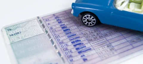 LA-Drive Landshut Führerscheinklassen - Foto © Pixelot - Adobe Stock